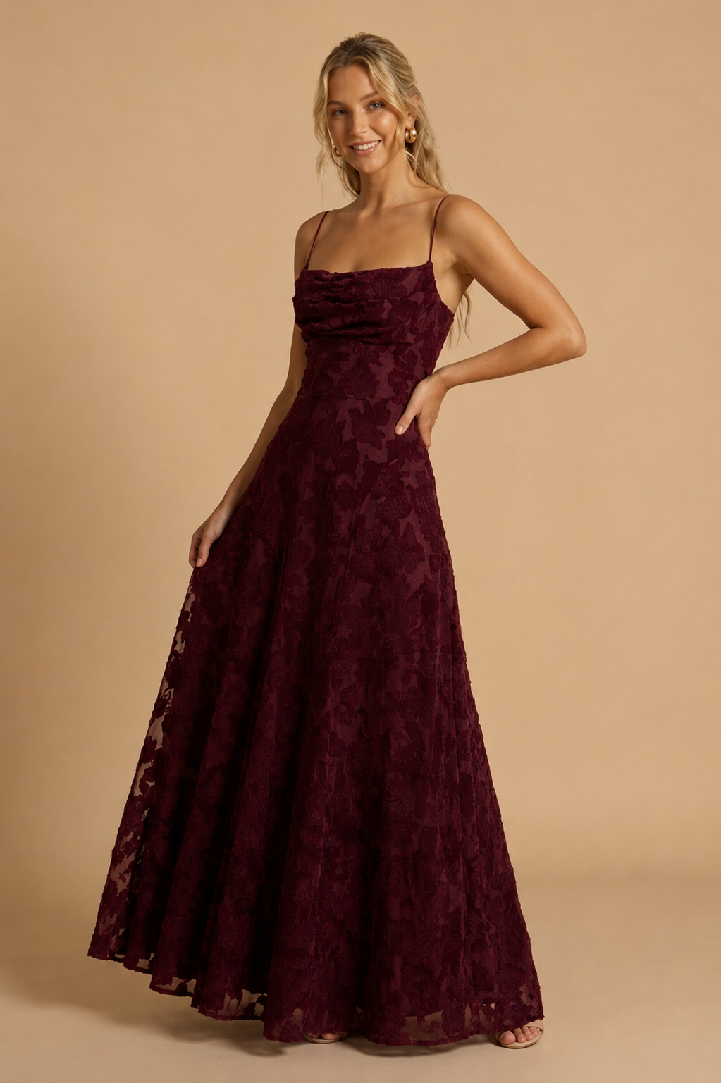 Nora | Abito maxi floreale con corpetto aderente