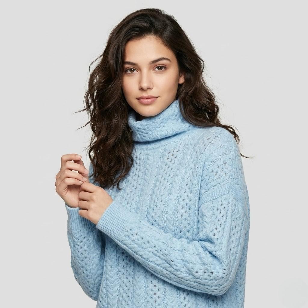 Maglione lavorato a maglia con taglio loose e collo alto