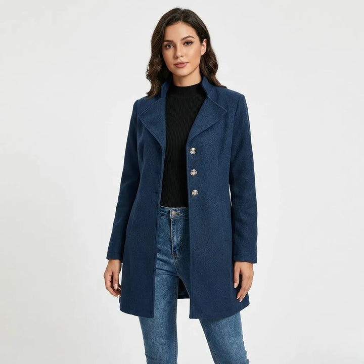 Cappotto strutturato in misto lana con taglio dritto in stile moderno