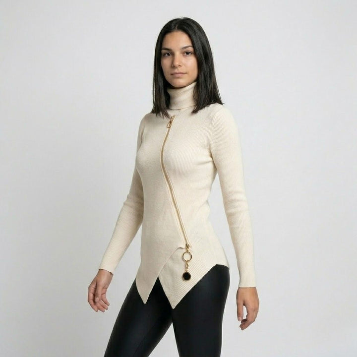 Maglione strutturato in misto poliestere e viscosa con dettaglio asimmetrico in stile moderno