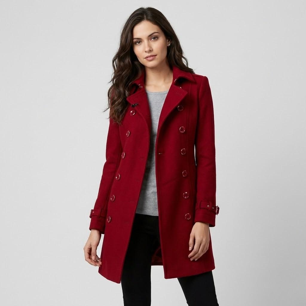 Cappotto strutturato in misto lana con taglio aderente in stile urbano