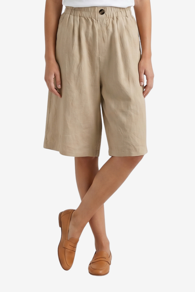 Pantaloni corti larghi fino al ginocchio con cintura elastica e tasche