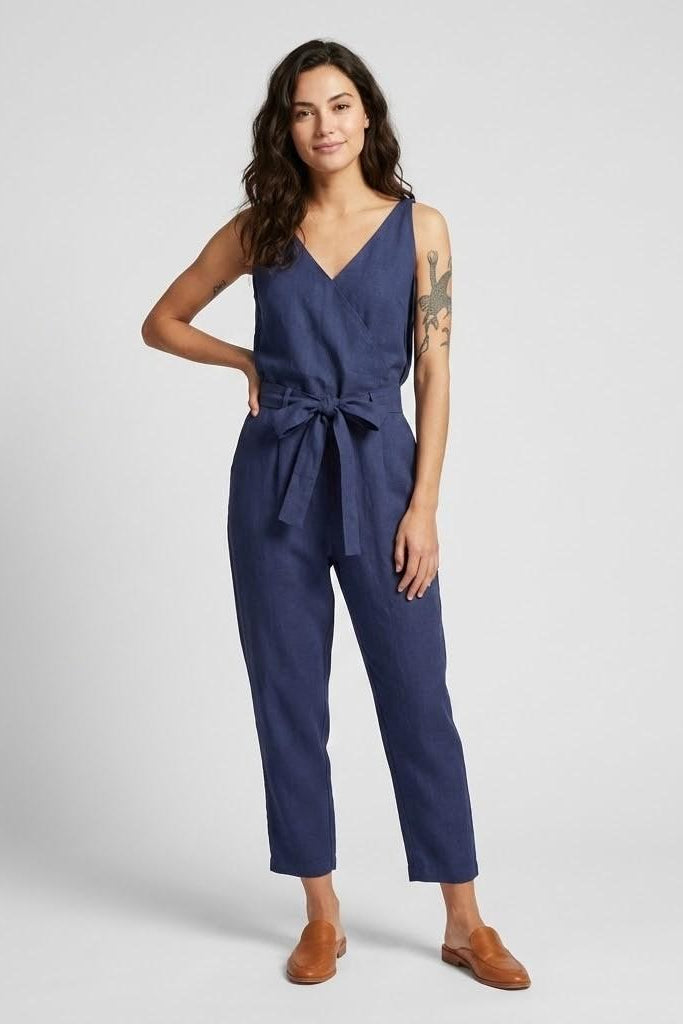 Rút | Tuta elegante con cintura e scollo a V