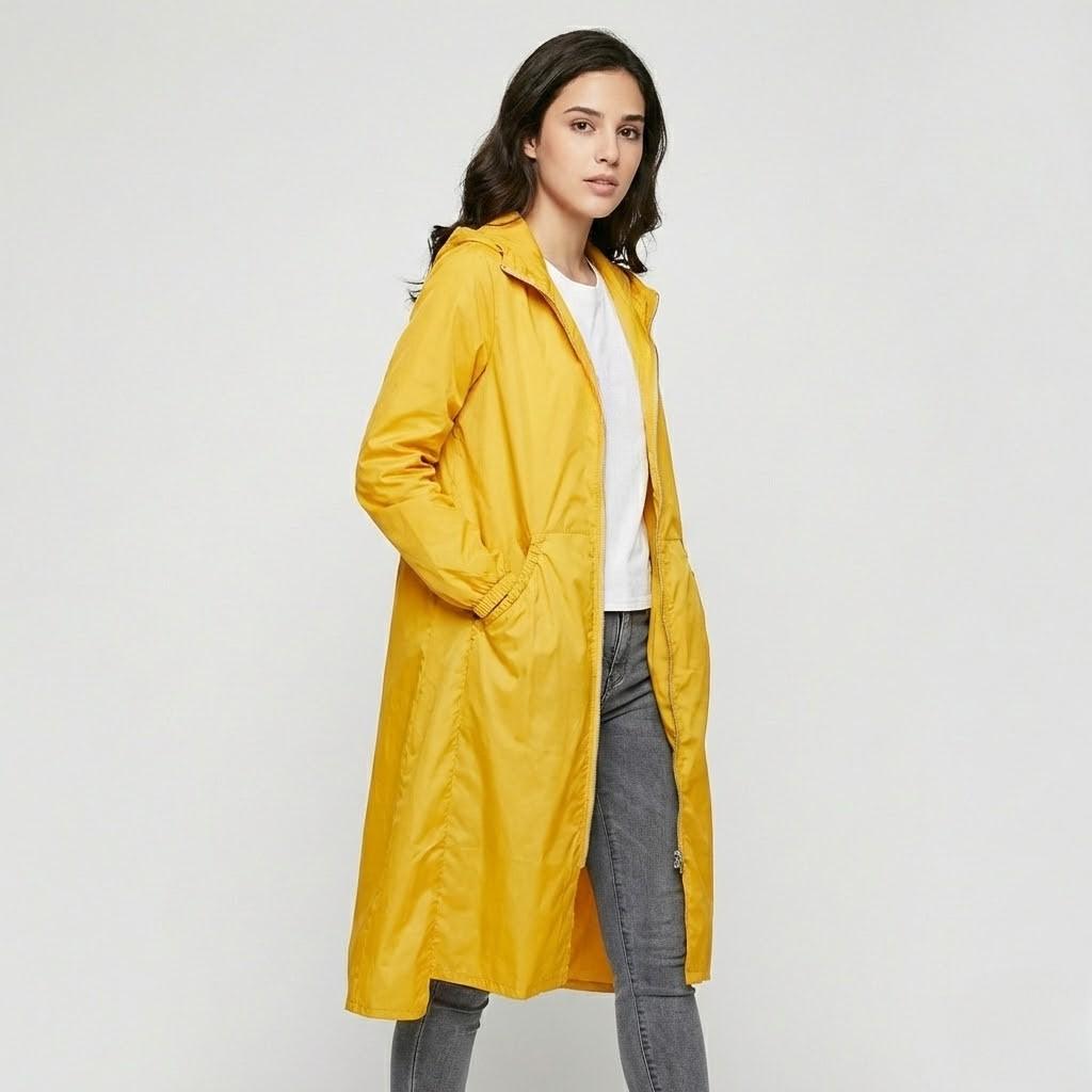 Giacca leggera in misto cotone con cappuccio e vestibilità ampia
