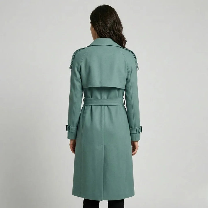 Cappotto lungo strutturato in misto cotone con taglio aderente