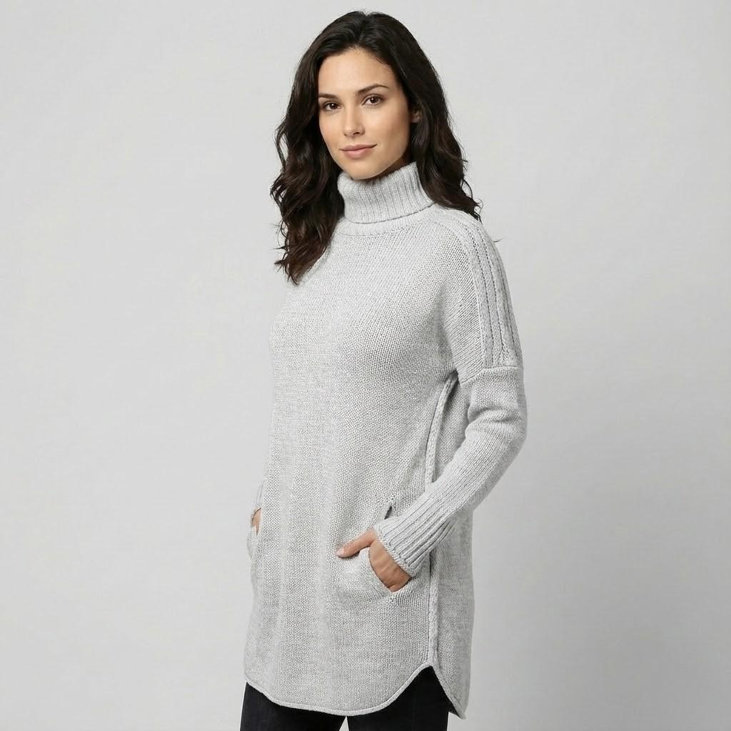 Maglione lungo e caldo in misto lana con taglio ampio e collo alto