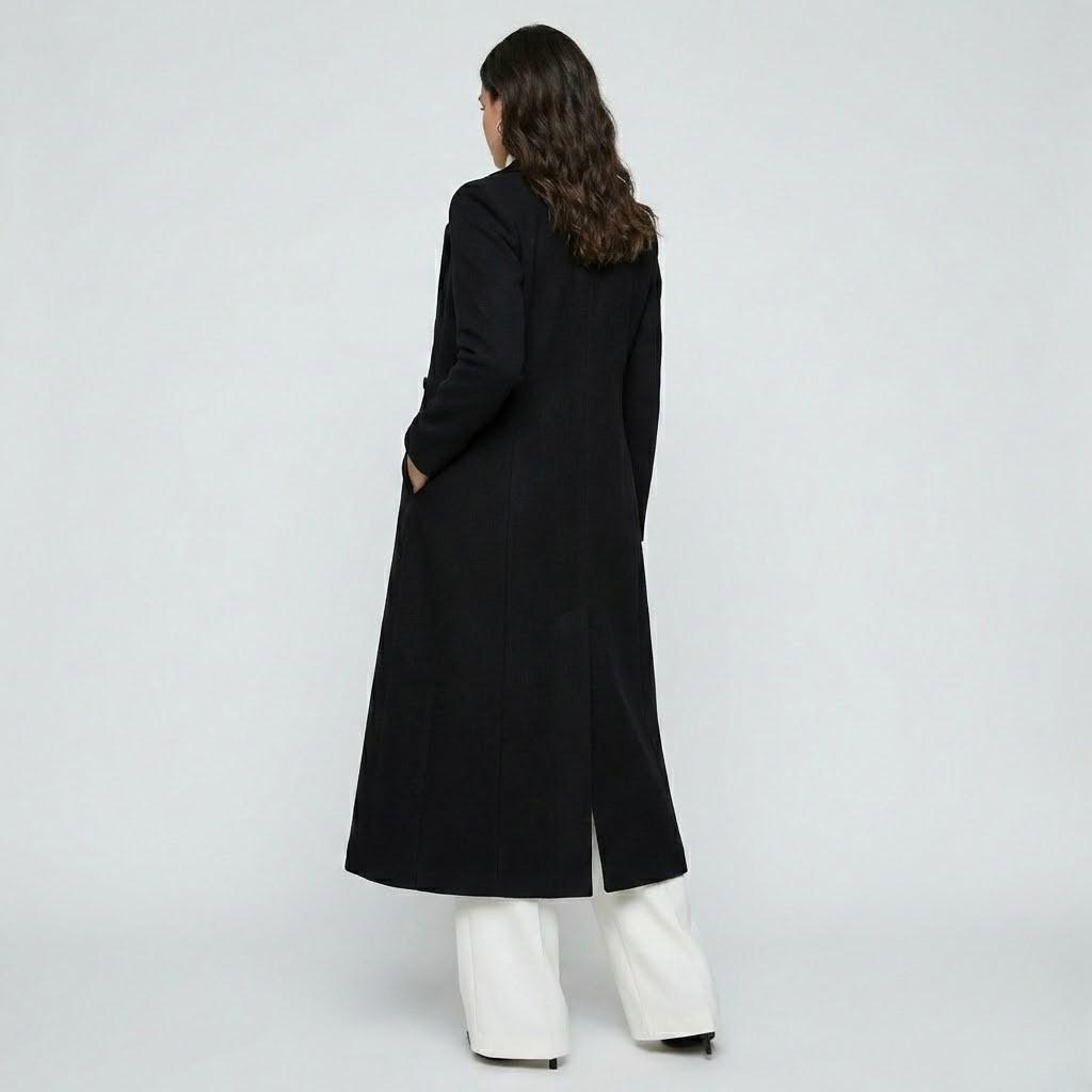 Cappotto lungo in misto lana con taglio fluido in stile urbano