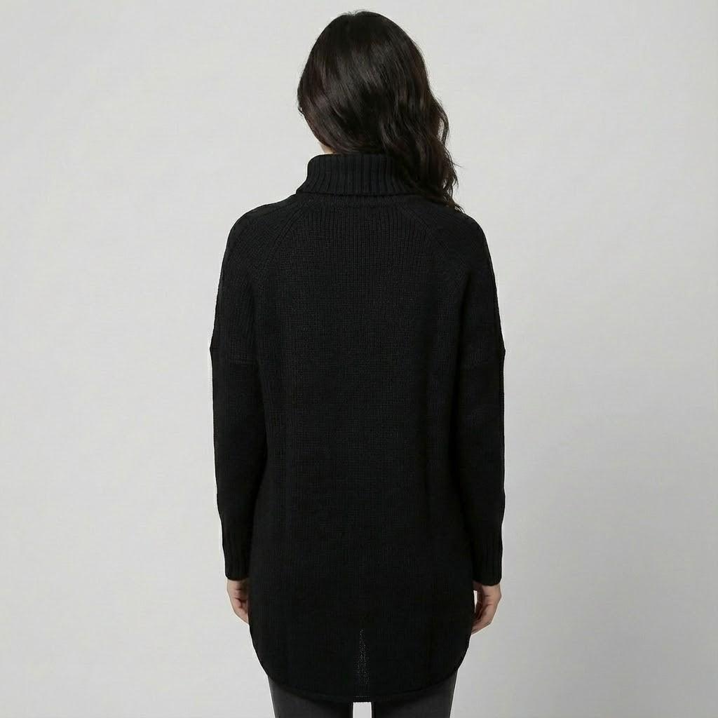 Maglione lungo e caldo in misto lana con taglio ampio e collo alto