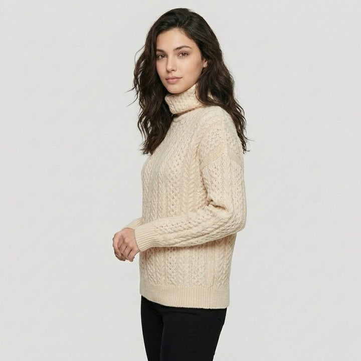 Maglione lavorato a maglia con taglio loose e collo alto