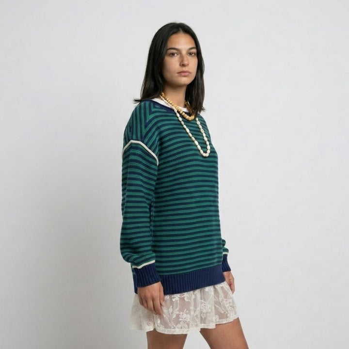 Maglione in cotone con taglio loose e strisce vivaci per ogni giorno