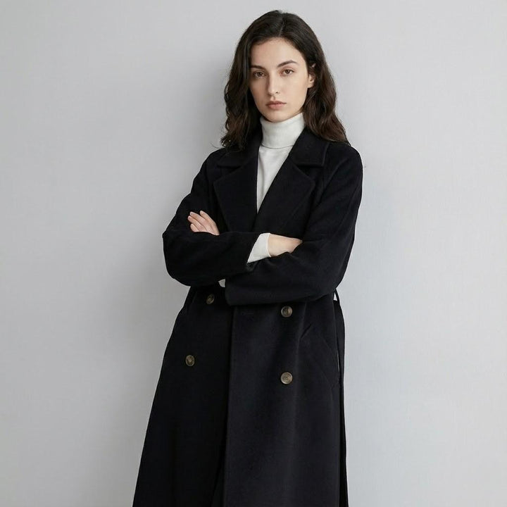 Cappotto lungo strutturato in misto lana con taglio morbido