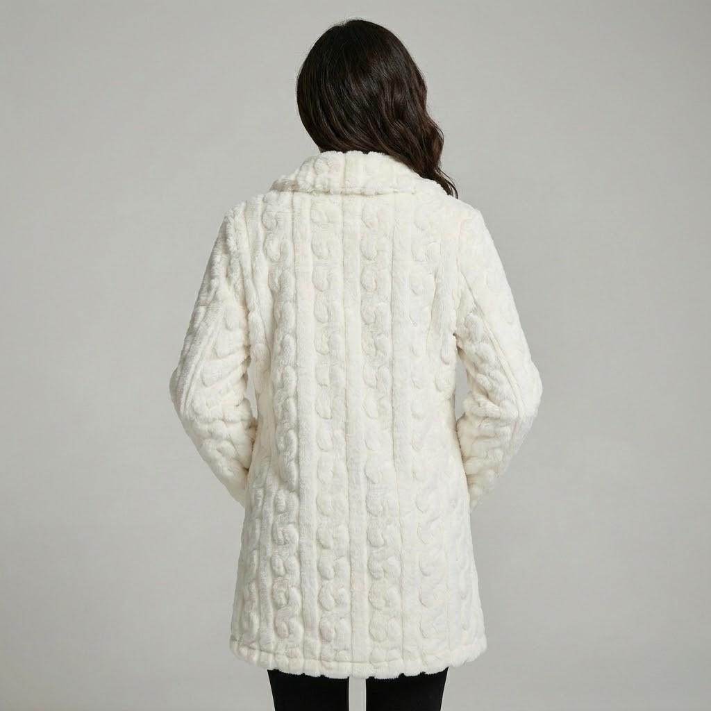 Cappotto lungo in maglia morbida a taglio dritto