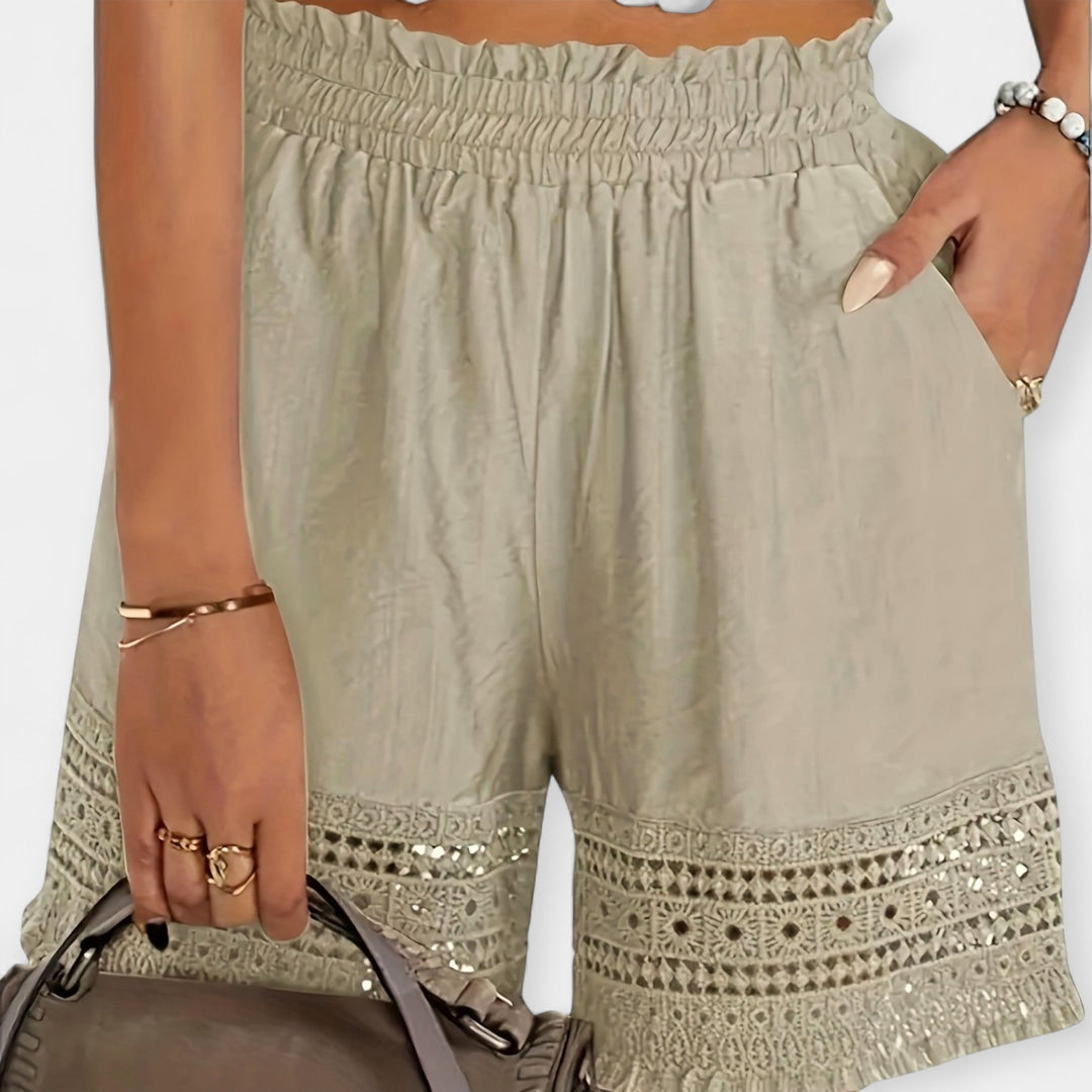 Nikol | Pantaloni corti in pizzo