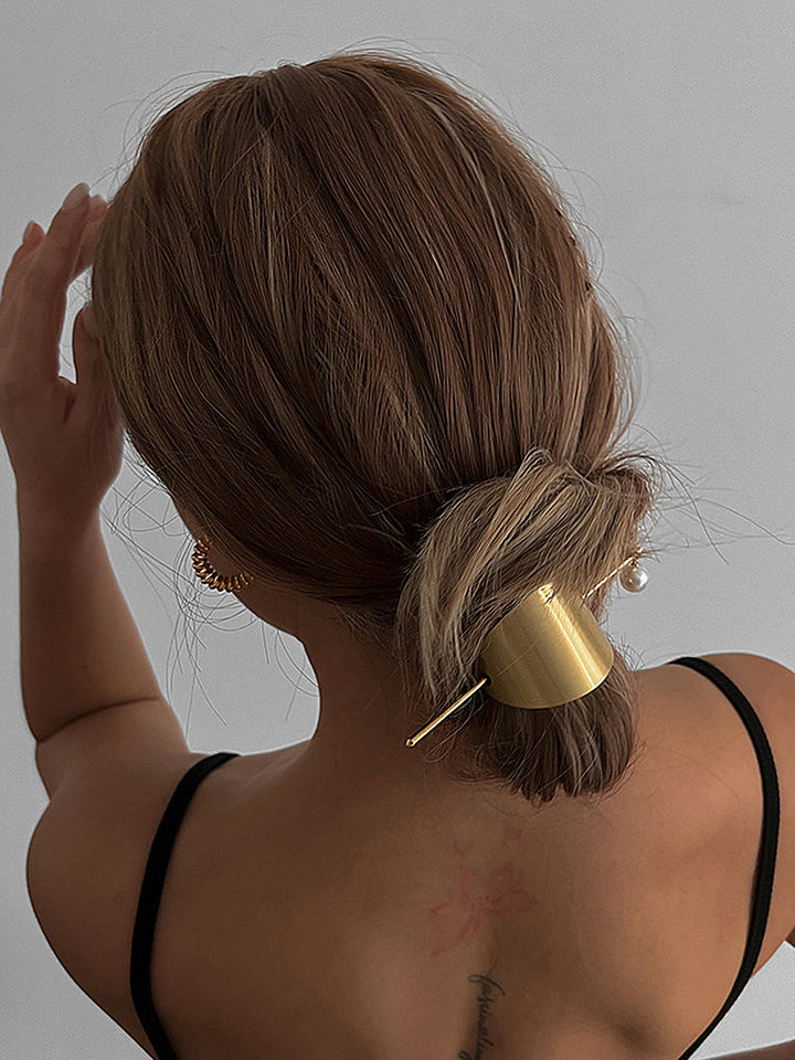 Spilla per capelli a forma di U con delicato dettaglio