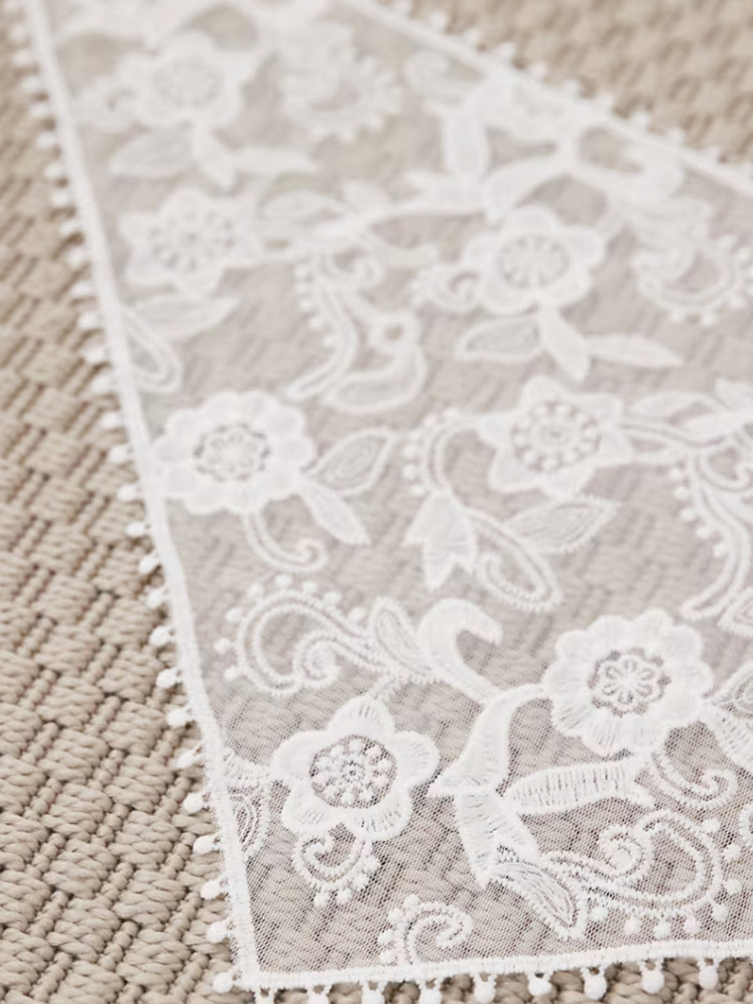 Foulard triangolare per capelli con dettaglio floreale
