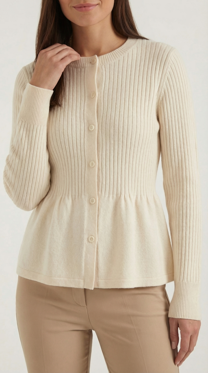 Cardigan lavorato a maglia con delicato volant e chiusura frontale