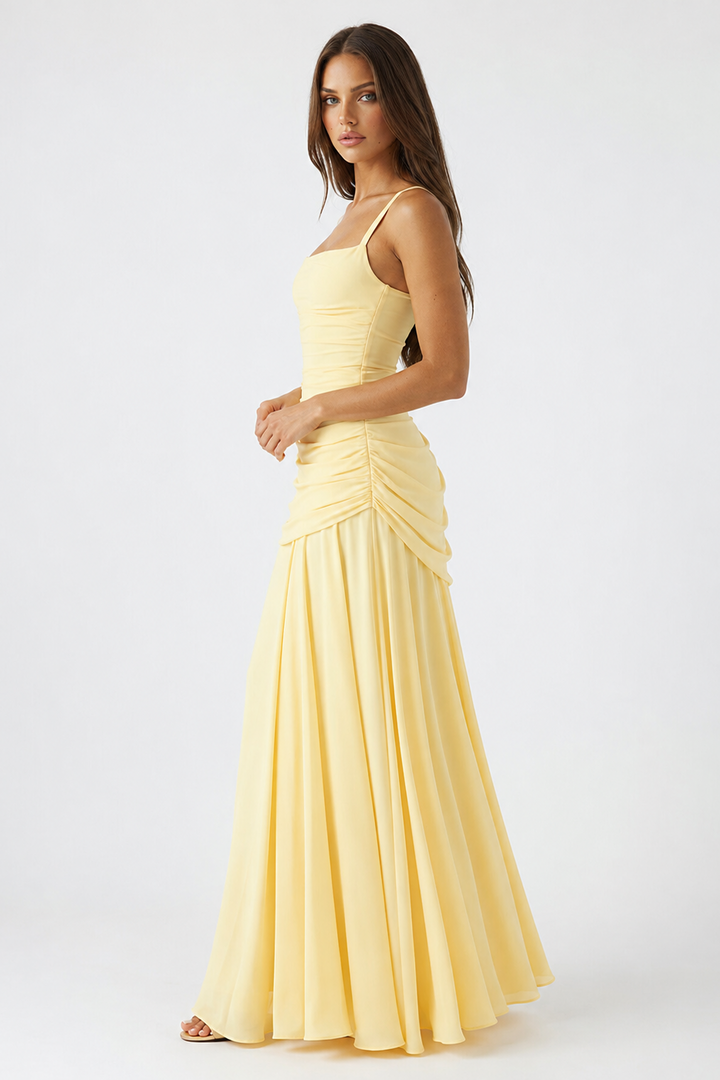 Vera | Maxi abito con scollatura quadrata arricciata