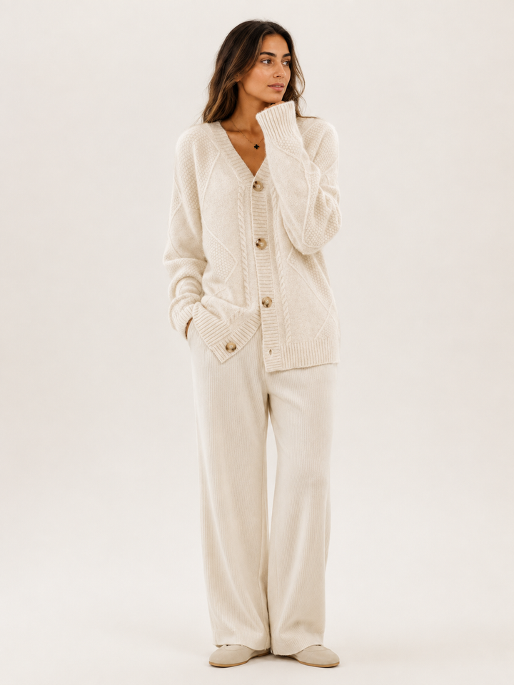 Cardigan lavorato a maglia con scollatura a V e motivo a treccia
