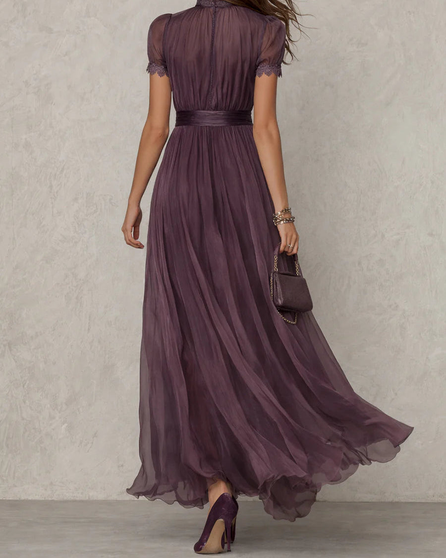 Vilma | Maxi abito con scollatura decorativa