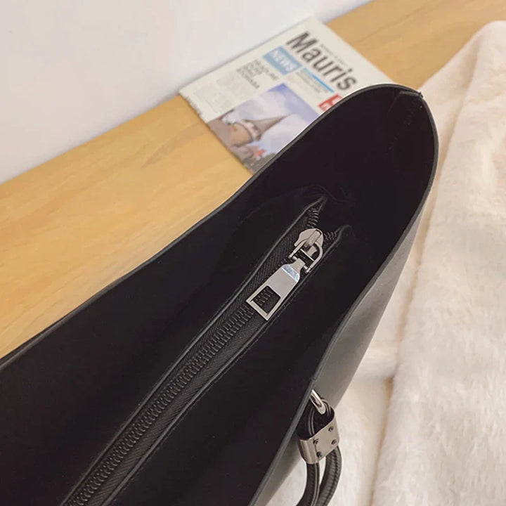 Grande borsa tote morbida e liscia