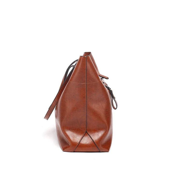 Borsa tote classica con un aspetto liscio