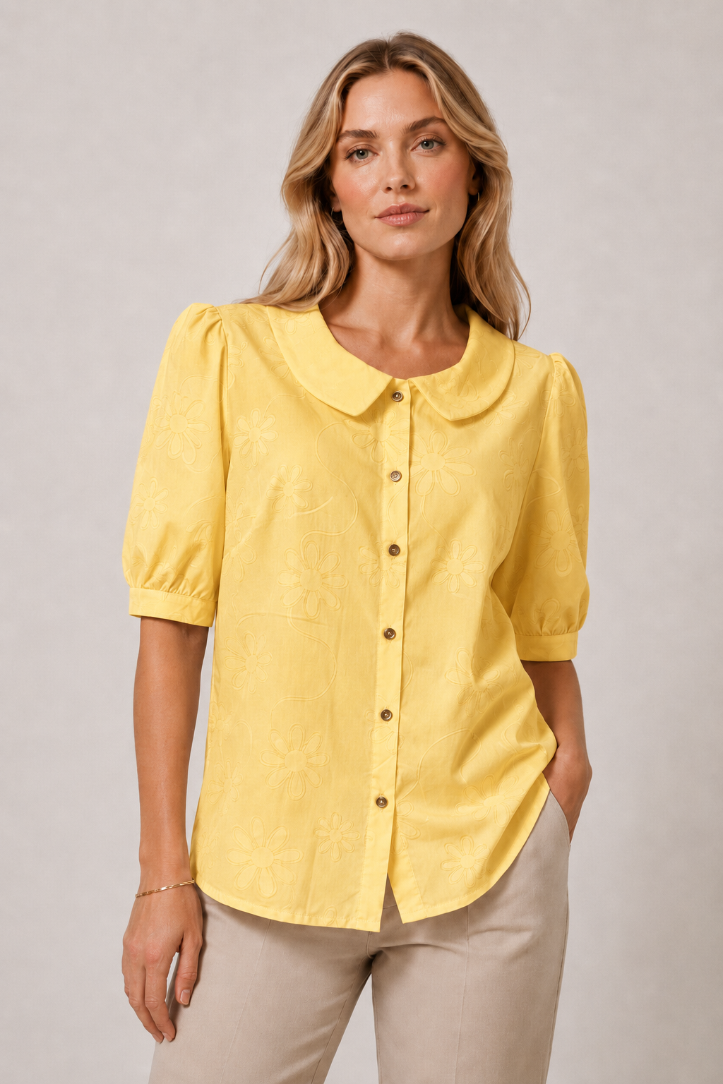 Blusa floreale con maniche 3/4