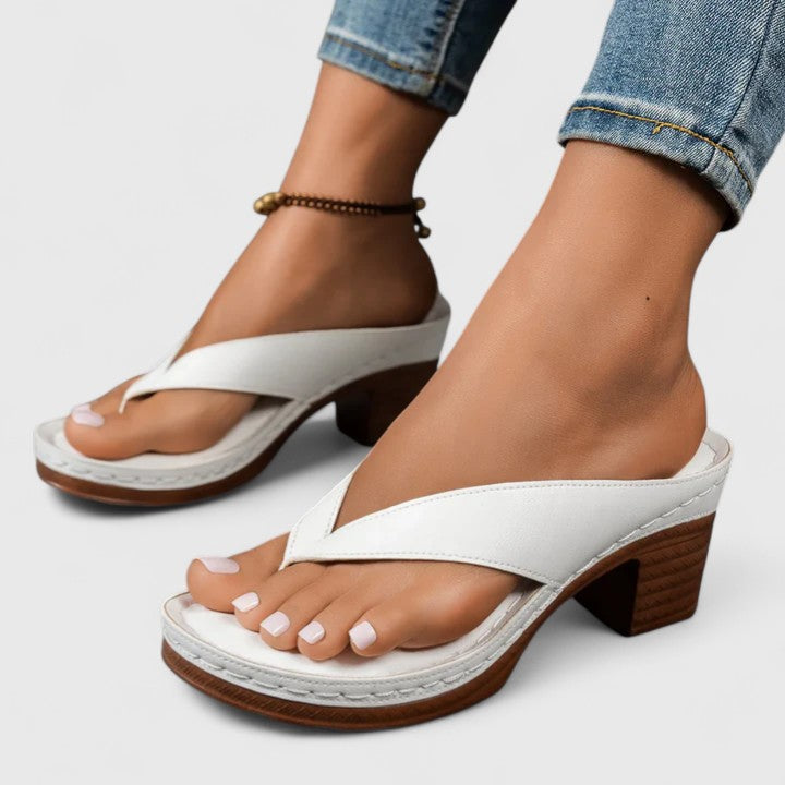 Eleganti décolleté con supporto