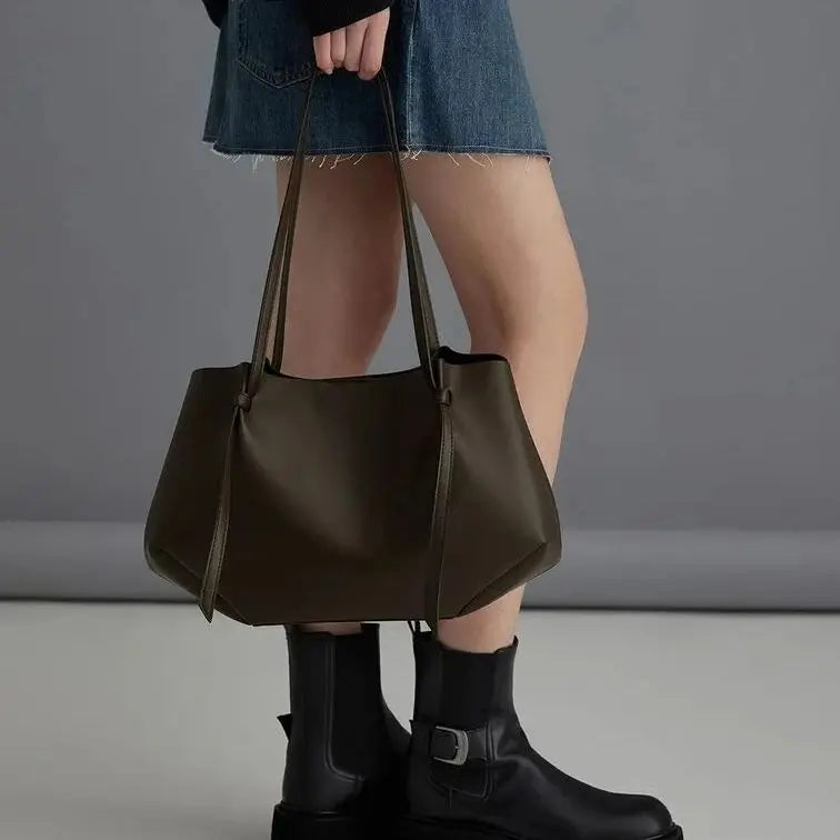 Borsa liscia con un aspetto elegante