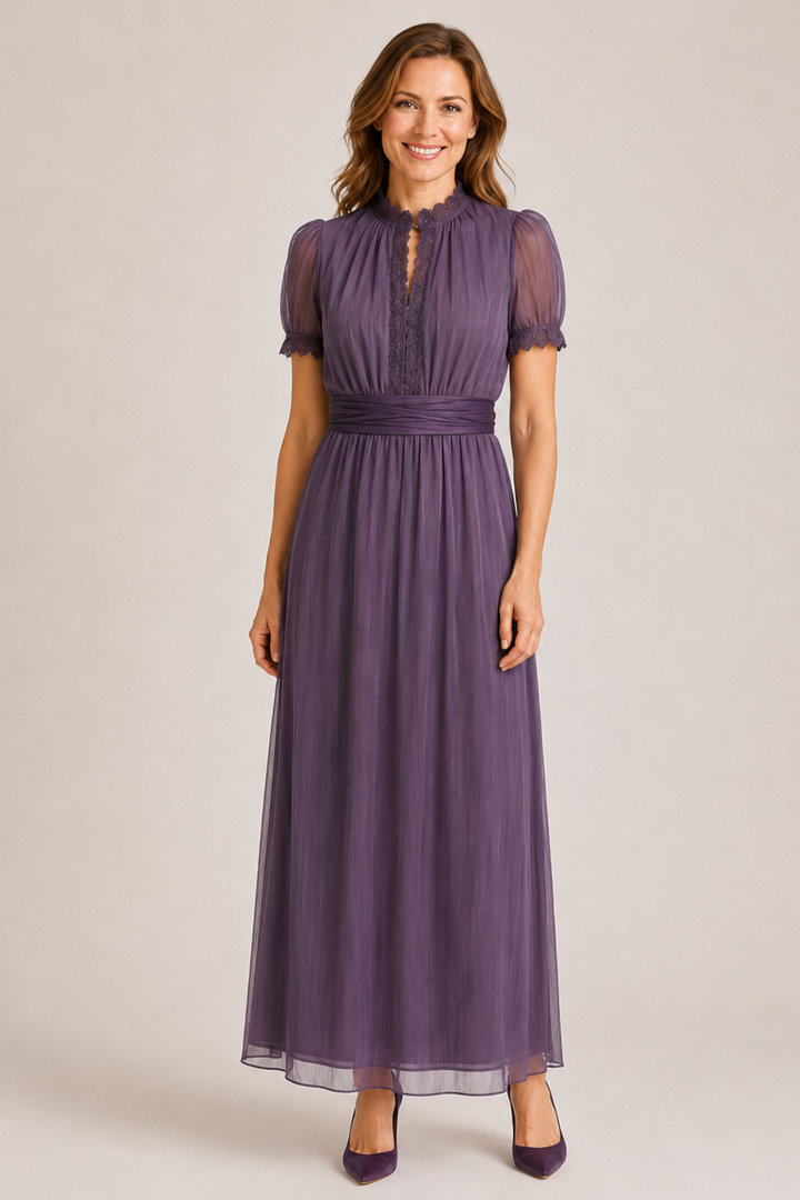 Vilma | Maxi abito con scollatura decorativa