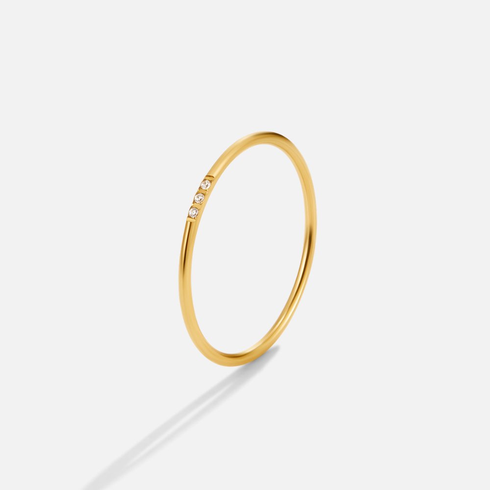 Anello Eula con dettagli dorati e lucidi