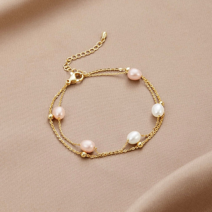 Bracciale a strati con dettaglio delicato