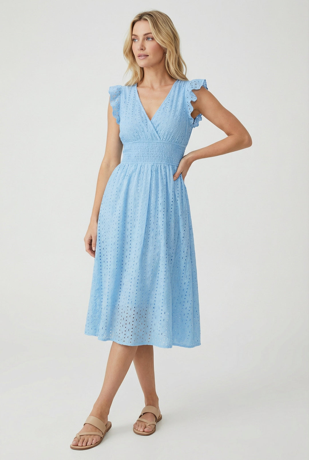 Natália | Abito midi con ricamo in stile Madeira e cintura arricciata