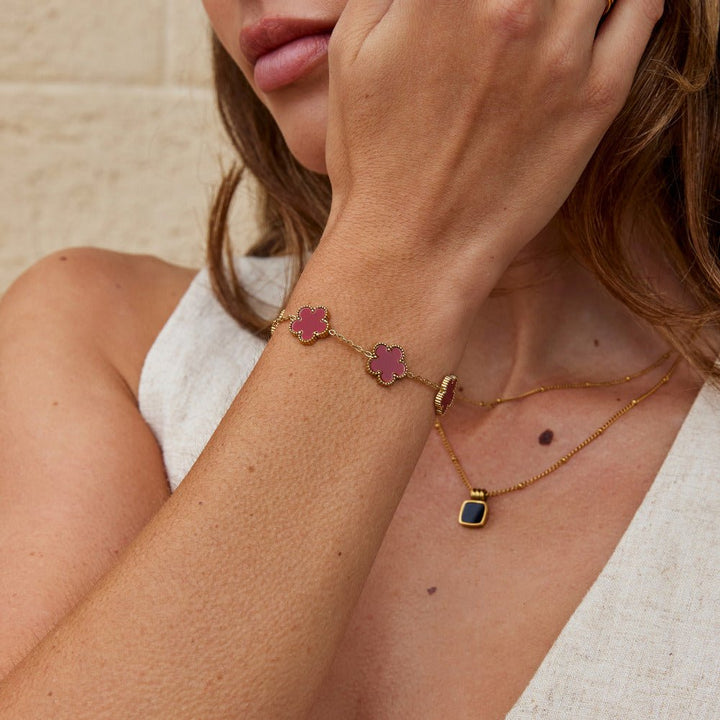 Bracciale con foglia di trifoglio rossa
