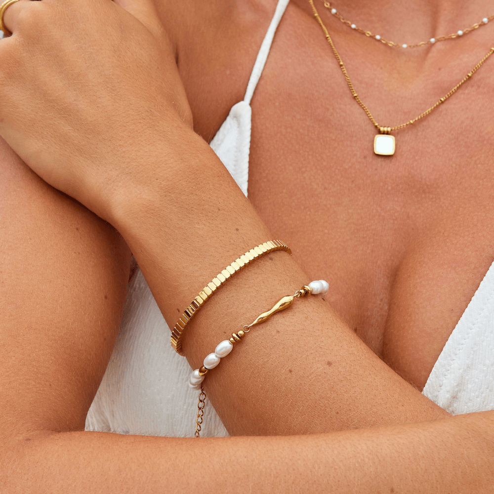 Bracciale rigido dorato Tara